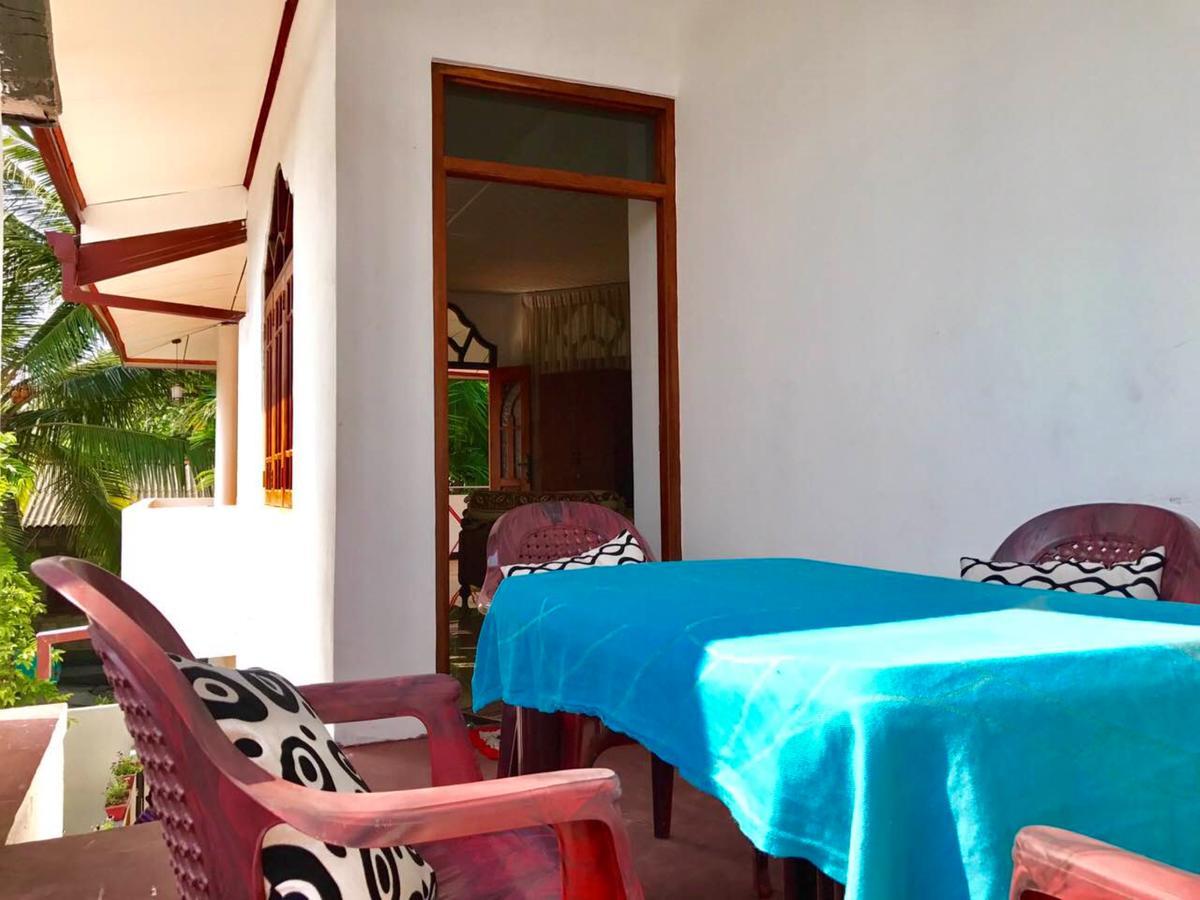 Moragalla Dilu Villa Берувала Екстериор снимка